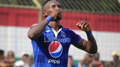 Rubilio solo ha defendido tres camisetas en Honduras: Vida, Deportes Savio y Motagua, y en el extranjero el Correcaminos.