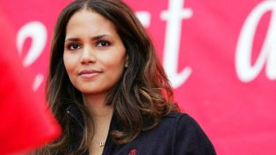 Halle Berry protagoniza y dirige 'Bruised', interpretando a la luchadora de artes marciales mixtas Jackie Justice.