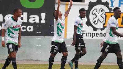 El Juticalpa doblegó al Platense en el estadio Juan Ramón Brevé con goles de Ovidio Lanza y Óscar Salas. Foto David Romero.