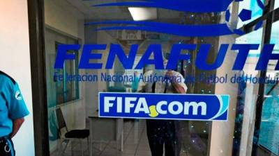 La Fenafuth no pedirá el préstamo a FIFA que solicitaron los clubes de Liga Nacional.