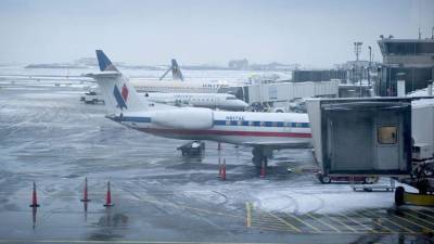 Para el sábado, Southwest Airlines anunció la cancelación de 140 de sus vuelos con origen o destino en Baltimore.
