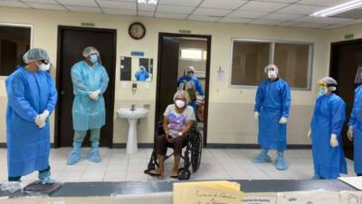 La mujer agradeció a Dios y a los médicos que la atendieron.