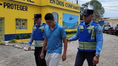 Soldado capturado por provocar accidente en el que murieron dos hermanas en La Ceiba.