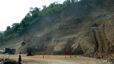 Los trabajos en la cuesta de Chancaya están bien avanzados. Soptravi busca terminar con los deslizamientos de tierra.