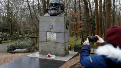 Esta es la tumba del filósofo y economista Karl Marx.