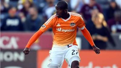 Boniek García seguirá vistiendo los colores del Houston Dynamo.