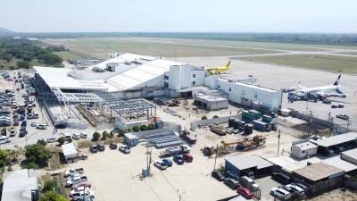 La terminal de San Pedro Sula, al norte de Honduras, registra este año casi la mitad de los viajeros internacionales.