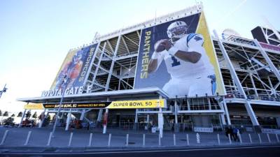 Vista general de los preparativos para la edición número 50 del Super Bowl y el juego entre AFC Champion Denver Broncos y NFC Champion Carolina Panthers en el estadio Levi's en Santa Clara, California.