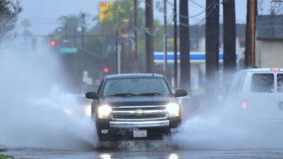 El Gobernador Jerry Brown decretó el estado de emergencia en varios condados de California. AFP.