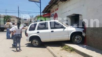 La conductora del carro fue llevada al hospital de Santa Bárbara.