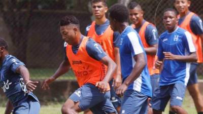 Milton Josué Núnez durante el entrenamiento de la Bicolor.