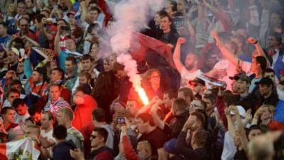 Los 20 rusos que serán expulsados tienen entre 25 y 40 años y no pesa sobre ellos ningún cargo penal.FOTO AFP.