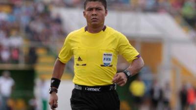 Armando Castro es árbitro FIFA desde 2011.