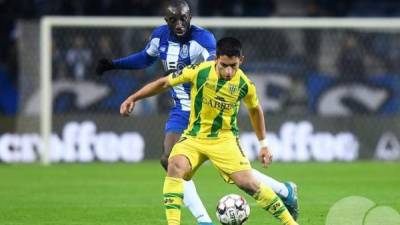 Jonathan Rubio con el CD Tondela volverá a la actividad en el fútbol de Portugal.