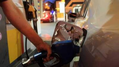 Serán leves las rebajas al precio de los carburantes a partir del lunes en Honduras.