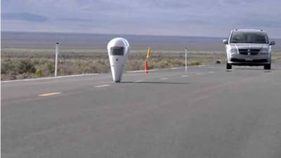 El escocés excampeón de ciclismo Graeme Obree batió un récord mundial el viernes, al alcanzar los 91,1 km por hora en su peculiar bicicleta.