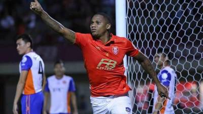 Welcome ha pasado por clubes tailandeses como el Bec Tero Sasana (2014) y Siam Navy FC (2015), jugó antes en instituciones de mayor envergadura como el Mónaco francés y el Atlas mexicano (2011).