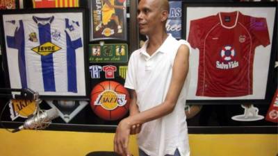 Enrique Centeno Reneau ha sufrido una recaída de su enfermedad y lucha por su vida.