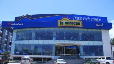 La Curacao Circunvalación ofrece una alta gama de productos de marcas con renombre mundial.