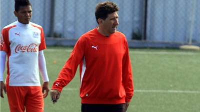 Héctor Vargas durante un entrenamiento del Olimpia. Foto Juan Salgado