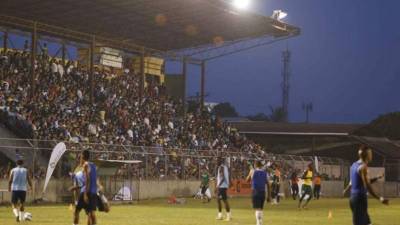 El show arrancará a las 4:00 de la tarde con batucadas y zancos en la entrada del Estadio Humberto Micheletti.