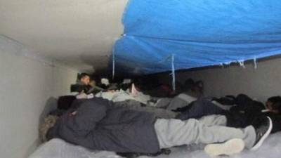 Los inmigrantes eran transportados entre un cargamento de brócoli a una temperatura de solo 9 grados centígrados.