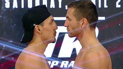 Teófimo López y Edis Tatli en el cara a cara del pesaje desarrollado en el Madison Square Garden de Nueva York.