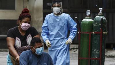 Las autoridades sanitarias continúan vigilantes ante la permanencia de la pandemia.