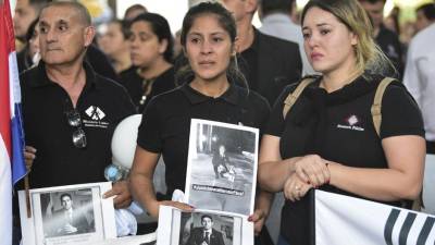 Fiscales rinden homenaje al fiscal antidrogas Marcelo Pecci, quien fue asesinado a tiros el 10 de mayo de 2022 mientras se encontraba de luna de miel.