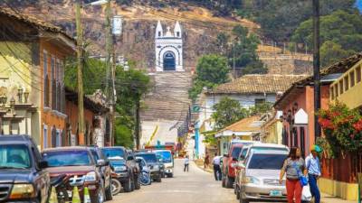 Según detalla Sinager se trata de una persona del sexo femenino de 48 años, originaria de la aldea de Intibucá.