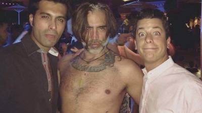 Las fotografías de 'El Potrillo' están causando revuelo.