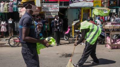 Madagascar toma sus medidas para castigar a las personas que no usan mascarilla.
