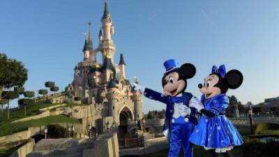 Disney, la fábrica de sueños, se ha visto obligada a cerrar sus parques temáticos.