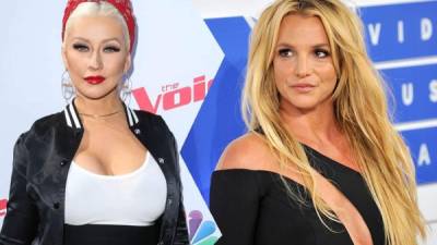 Christina Aguilera (i) dijo que se sintiera dolida al verse representada como la chica mala del pop mientras que Britney Spears era la niña buena.
