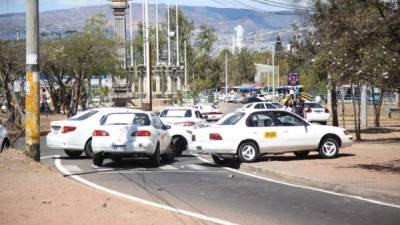 En general, la toma de taxistas se ha desarrollado de manera pacífica.