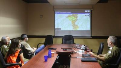 Reunión entre el Gobierno, Cepredenac y expertos de Israel en San Pedro Sula.