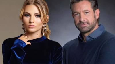 La pareja hizo oficial su romance publicando varias fotos de sus vacaciones de fin de año en sus redes sociales.