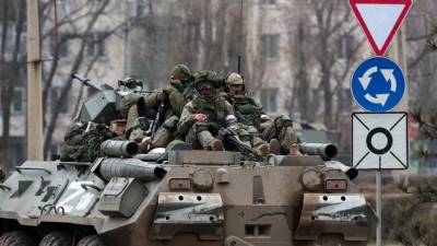 Las fuerzas ucranianas lucharon contra las tropas rusas en la capital Kiev.