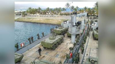 Los militares venezolanos realizan prácticas con misiles chinos.