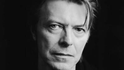 Bowie superó en ventas a la cantante Adele y el rapero Drake.