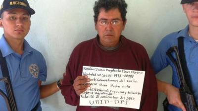 El comerciante Esmin Dagoberto Flores Moreno de 43 años fue detenido por la DPI.