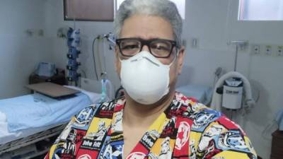 Doctor Hugo Fiallos, jefe de la unidad de cuidados intensivos del Hospital Militar e intensivista en las guaridas del Seguro Social en Tegucigalpa.