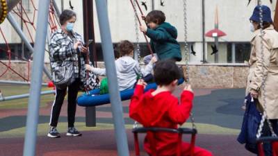 Los niños latinos representan el 66 % de los casos reportados en el país aunque solo son el 18 % de la población.