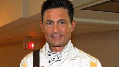 El actor Fernando Colunga firmó contrato con Telemundo, la competencia de Televisa.