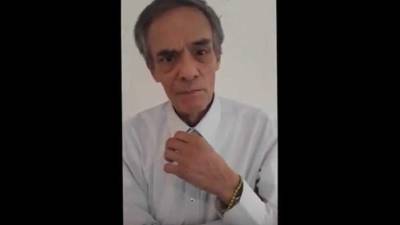 El cantante explicó que hay estafadores queriendo lucrase al pedir dinero en su nombre.