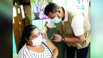 En la sexta campaña de vacunación contra el covid se aplicaron en San Pedro Sula 130,958 primeras dosis y 118,463 segundas.