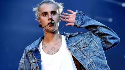 El hecho provocó los suspiros de las fans quienes asociaron ese gesto de Bieber con su hermano, Jaxon, a quien siempre recuerda en sus redes sociales.