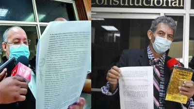 José Rodríguez, abogado, tras presentar el recurso de amparo en la CSJ para que sea reconocido Jorge Cálix como presidente del CN y en la segunda imagen José Arnulfo Lagos muestra documentos luego de presentar un recurso de inconstitucionalidad contra la junta directiva del Congreso encabezada por Jorge Cálix.