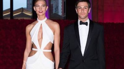 Karlie Kloss anunció su compromiso con Joshua Kushner. Foto archivo.
