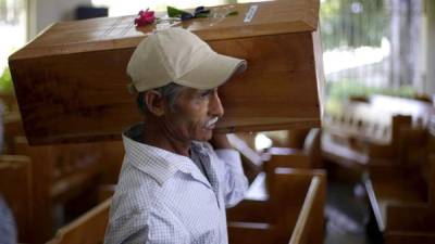 La cifra de las personas que supuestamente desaparecieron por la violencia en El Salvador durante 2019 superó el umbral de lo que se considera una epidemia y se colocó en una tasa de más de 48 por cada 100.000 habitantes.